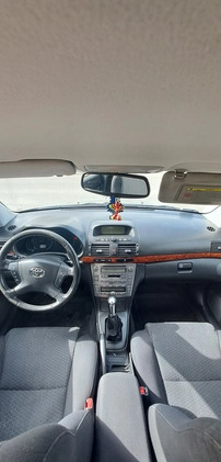 Toyota Avensis cena 10500 przebieg: 309000, rok produkcji 2005 z Gdańsk małe 29